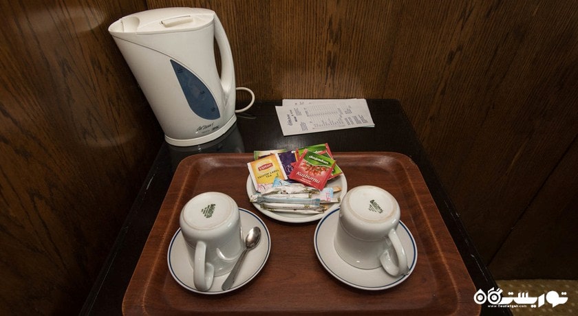 کتری برقی موجود در اتاق ها